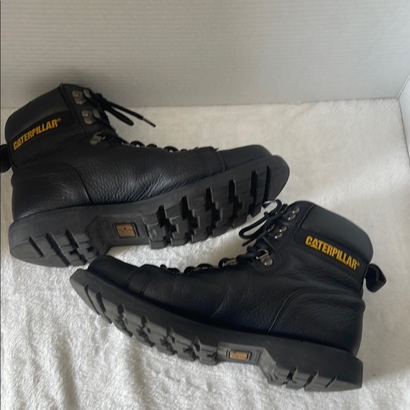 Catapillar Leather Men's Boots - Picture 4 of 8